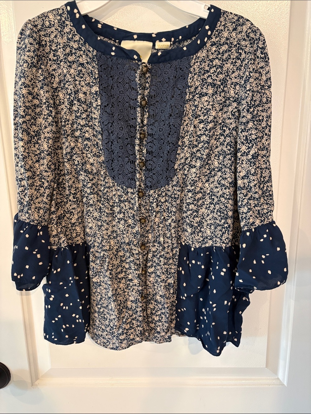 Maeve Anthropologie Navy and Cream Mixed-Print Antique Button Front Tunic - Sz 6
